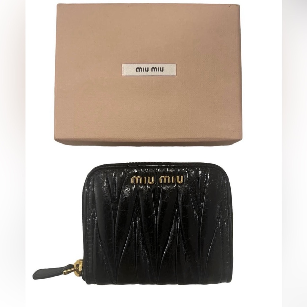 Miu Miu Black Leather Matelasse coin purse - Picture 4 of 4